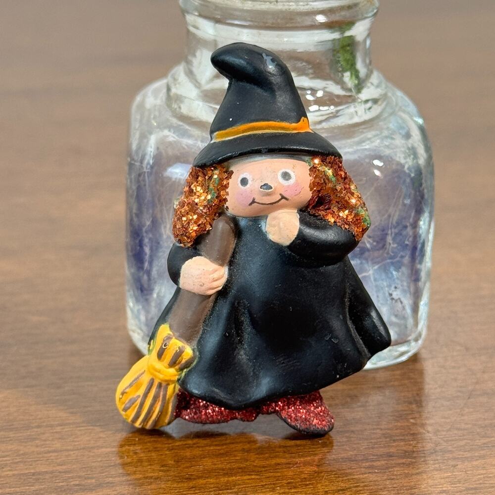 Vintage Fun World S Lehman Witch Broom Halloween Brooch Pin 9301 Glitter